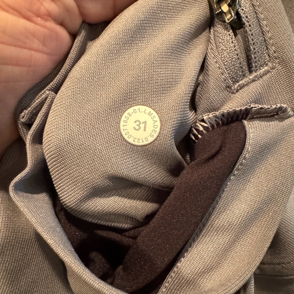 Lululemon Men’s Commission Pants Grey 31x32 - Picture 5 of 5